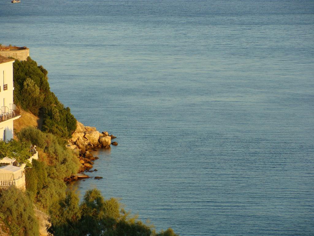 Rodon Loutra Edipsou (Evia) Exterior foto